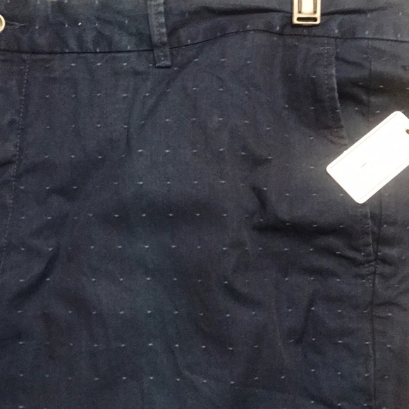 Brand new peter Millar shorts - Picture 2 of 3